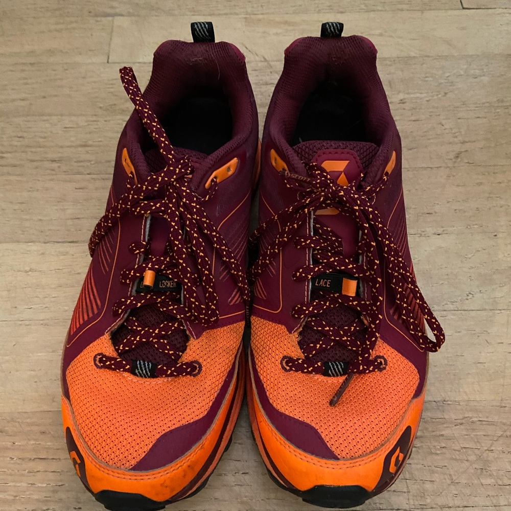 Scott running shoes